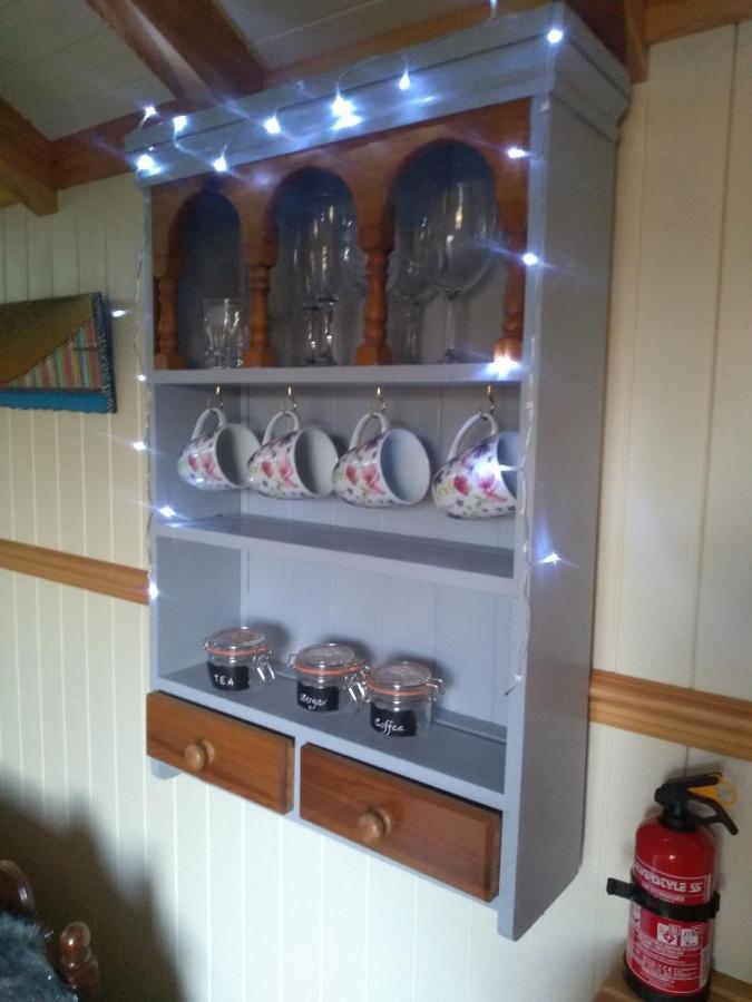 Glamping Malvern Shepherd Hut Extérieur photo