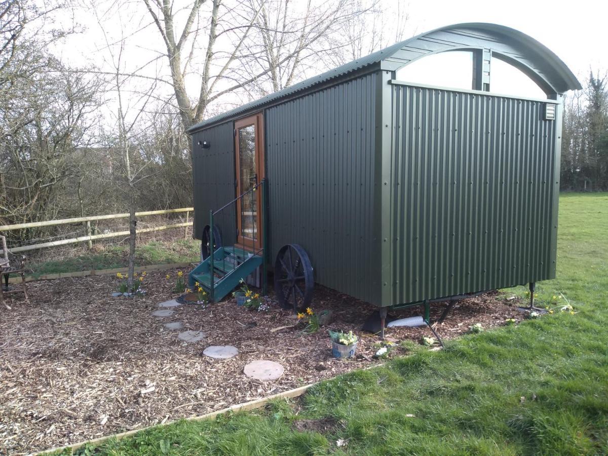 Glamping Malvern Shepherd Hut Extérieur photo