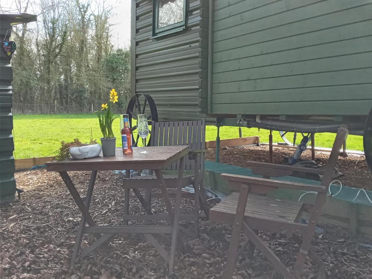 Glamping Malvern Shepherd Hut Extérieur photo