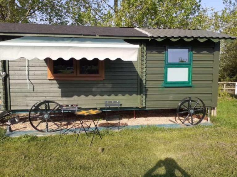 Glamping Malvern Shepherd Hut Extérieur photo
