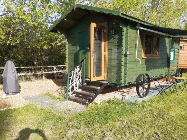 Glamping Malvern Shepherd Hut Extérieur photo
